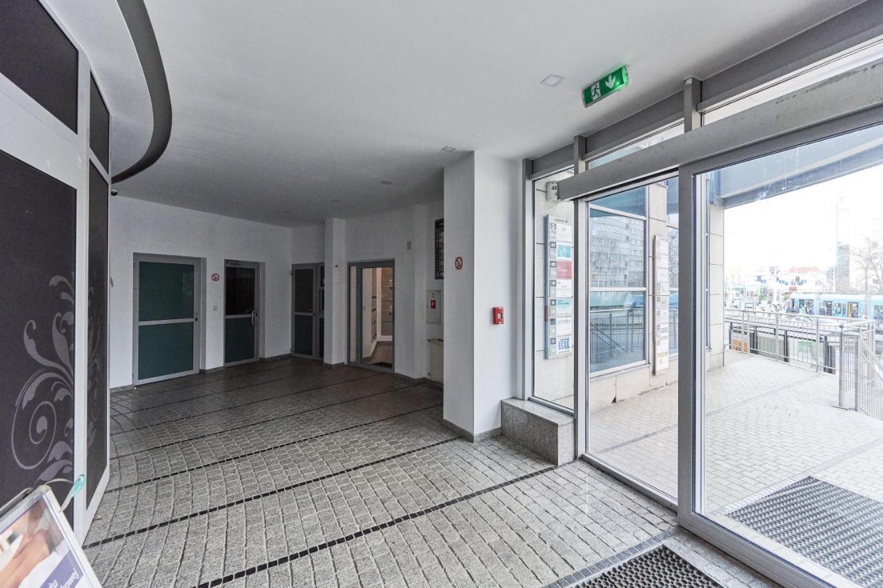 Apartments Wroclaw Legnicka By Noclegi Renters Buitenkant foto