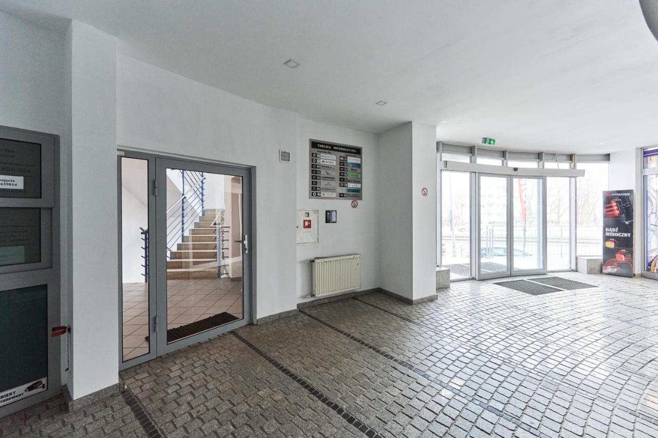 Apartments Wroclaw Legnicka By Noclegi Renters Buitenkant foto